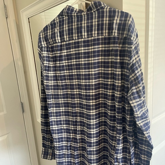 Faherty Movement Featherweight Flannel NWT - Picture 2 of 4